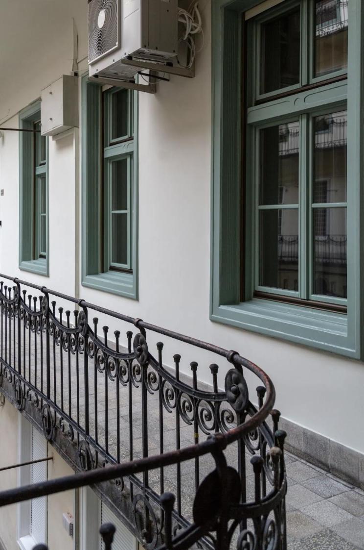 Premium Apartment By Hi5-King Street'S Luxury Budapest Exterior photo